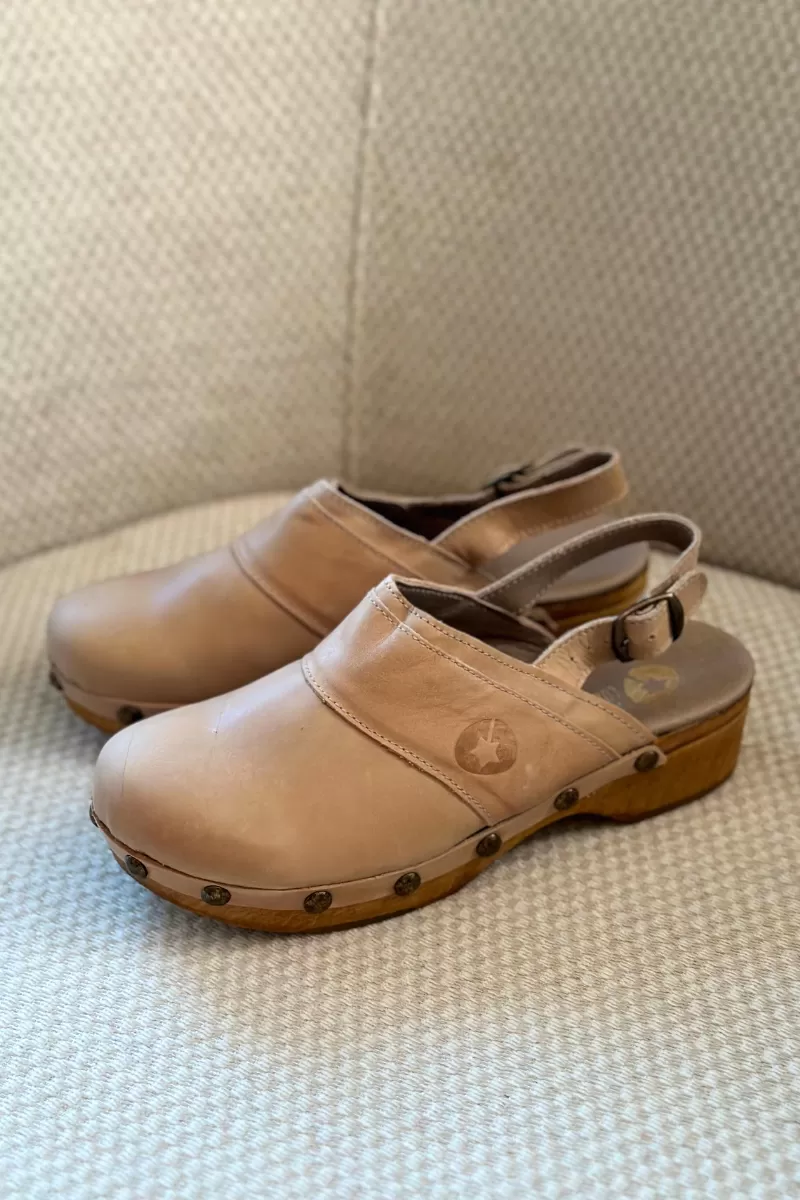 LMDI leather clogs NUDE 